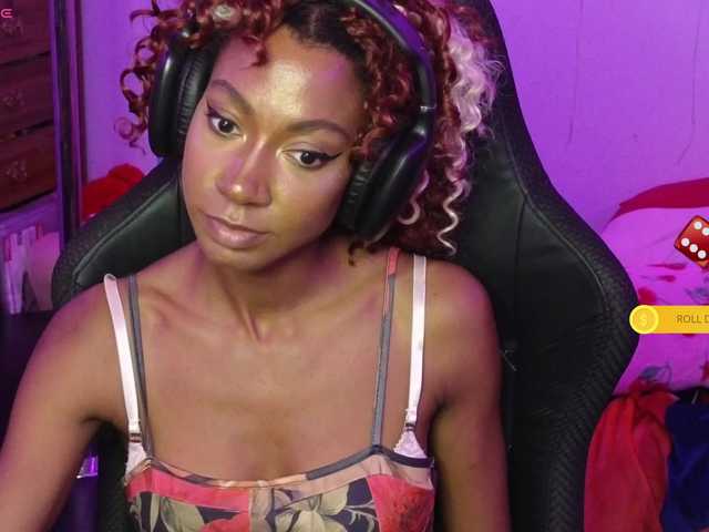 Mocha17 live cam on BongaCams