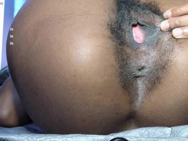 Mocha17 live cam on BongaCams