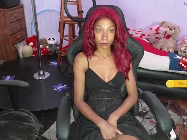 Mocha17 live cam on BongaCams