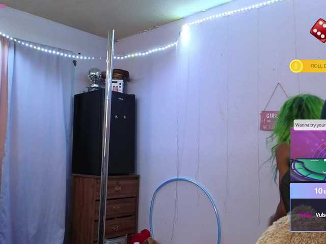 Mocha17 live cam on BongaCams