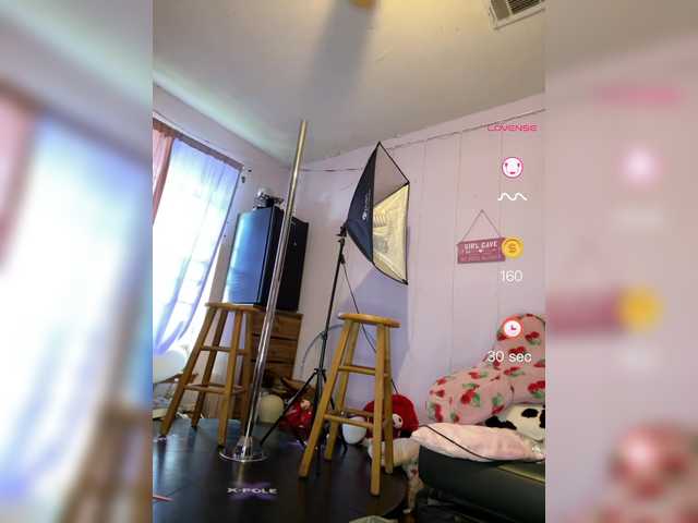 Mocha17 live cam on BongaCams