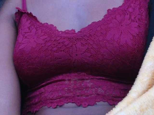 Mocha17 live webcam show