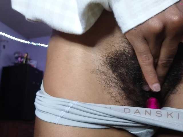 Mocha17 live cam on BongaCams