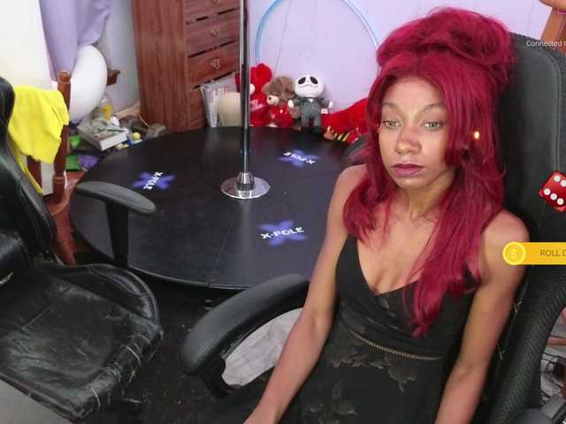 Mocha17 live cam on BongaCams