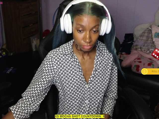 le modèle Mocha17 est en webcam porno dans un show sur le site bongacams, il possède les tags suivants: Ebony,Brunette,Hairy