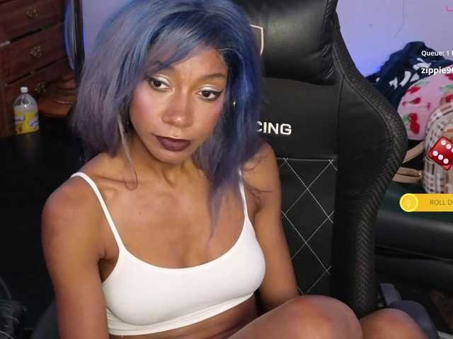 Mocha17 live cam on BongaCams