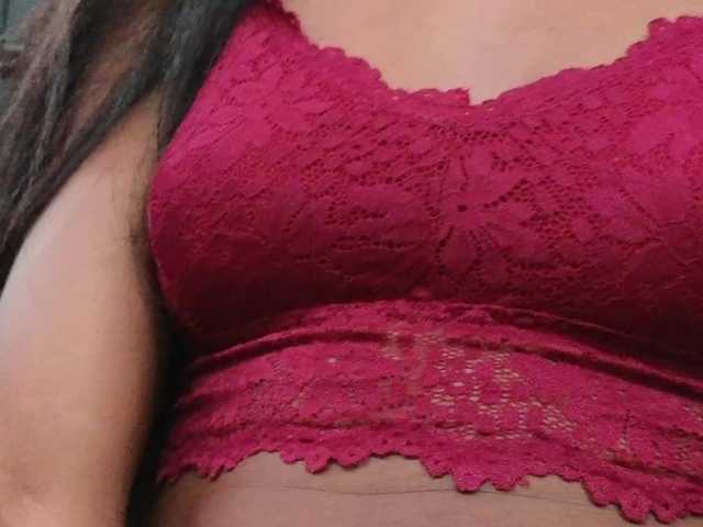 Mocha17 live cam on BongaCams
