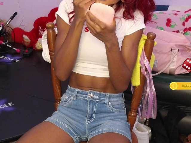 Mocha17 live cam on BongaCams