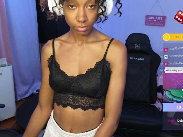 Mocha17 live cam on BongaCams