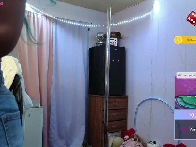 Mocha17 live cam on BongaCams