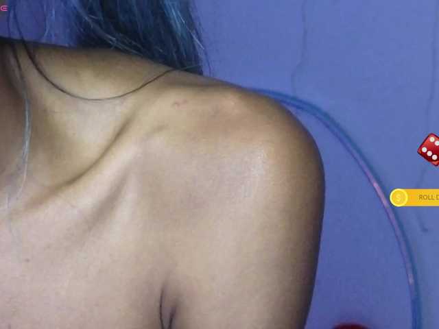 Mocha17 live cam on BongaCams
