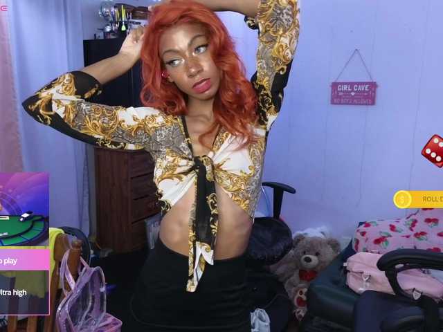 Mocha17 live cam on BongaCams