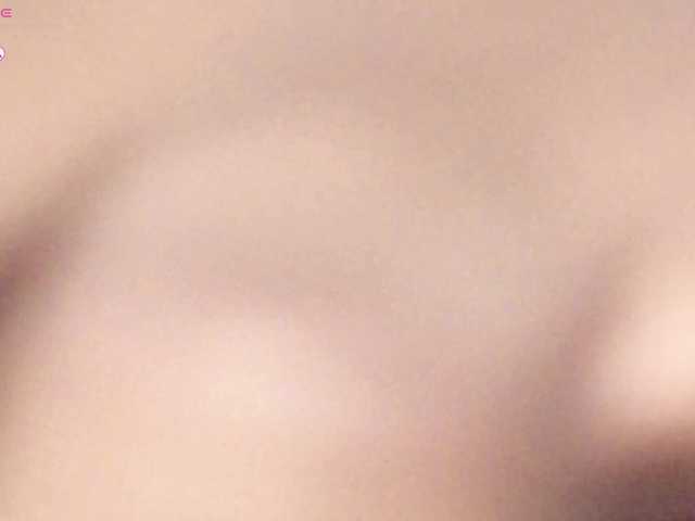 Mocha17 live cam on BongaCams