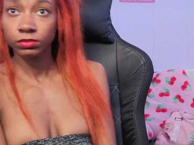 Mocha17 live cam on BongaCams