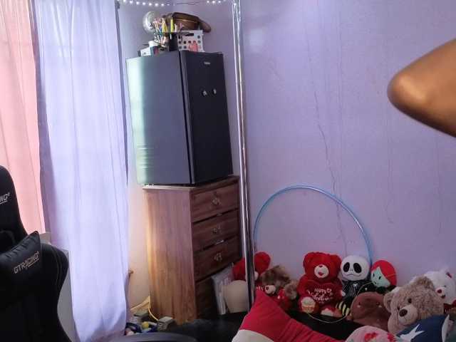 Mocha17 live cam on BongaCams
