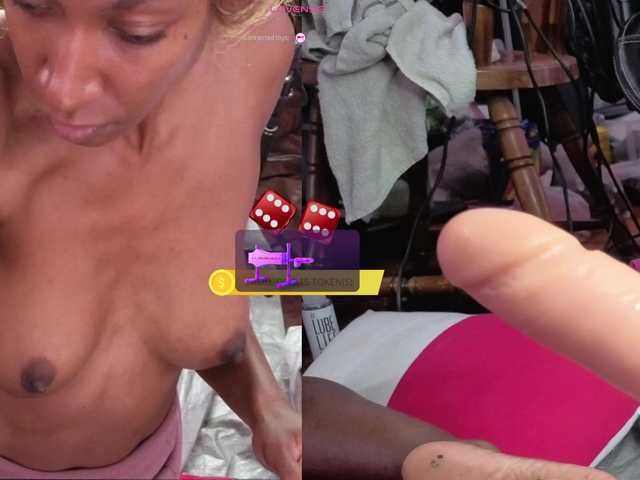 Mocha17 live cam on BongaCams