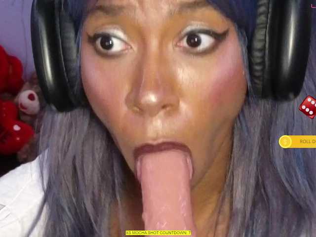 Mocha17 live cam on BongaCams