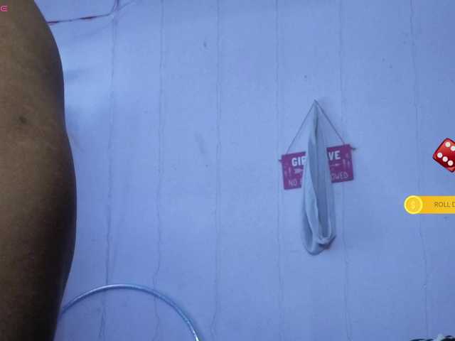 Mocha17 live cam on BongaCams