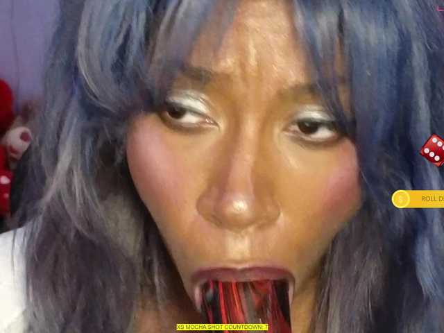 Mocha17 live cam on BongaCams