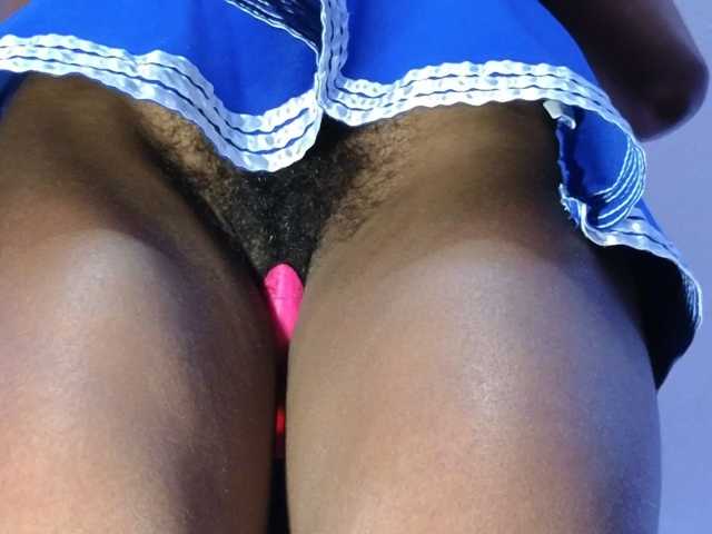 Mocha17 live cam on BongaCams