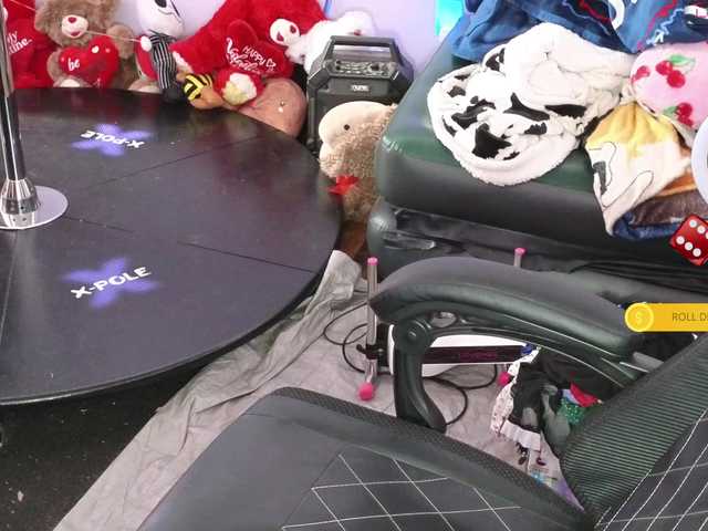 Mocha17 live cam on BongaCams