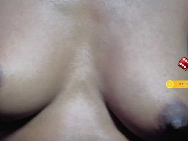 Mocha17 live cam on BongaCams