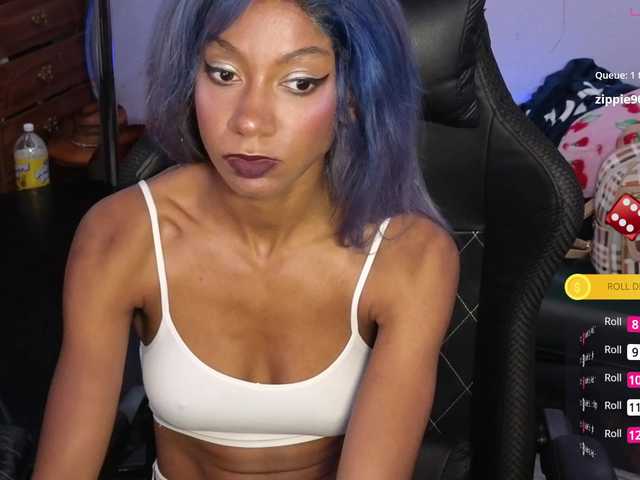Mocha17 live cam on BongaCams