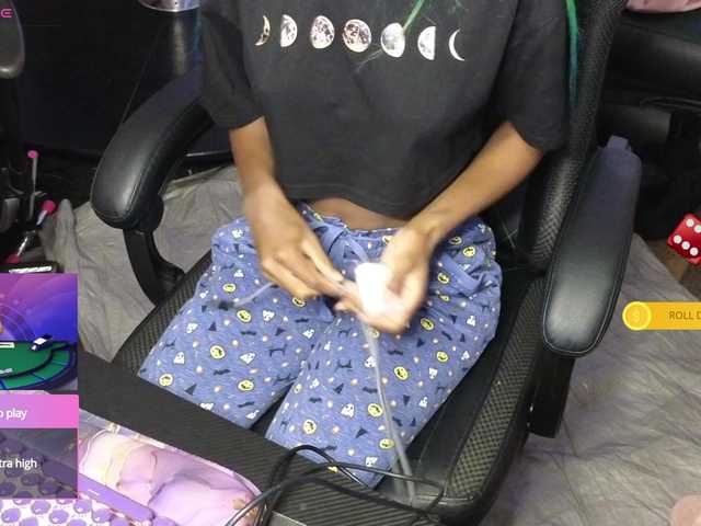 Mocha17 live cam on BongaCams