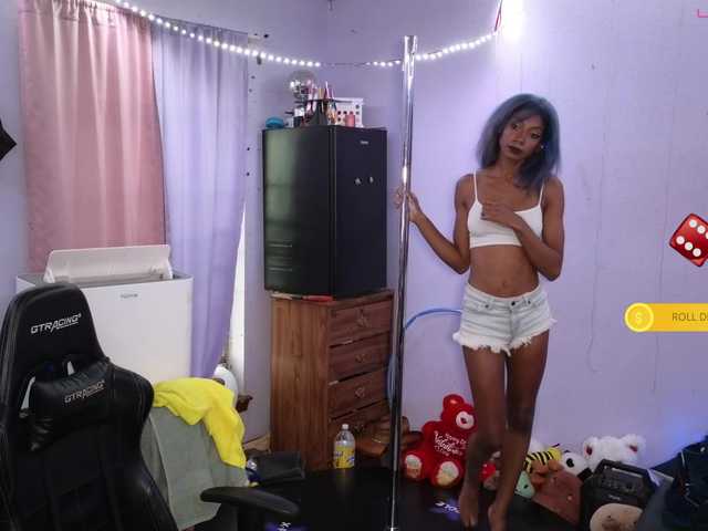 Mocha17 live cam on BongaCams