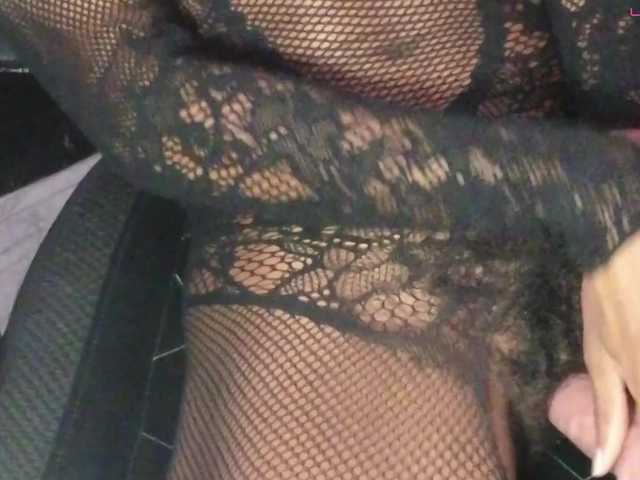 Mocha17 live cam on BongaCams
