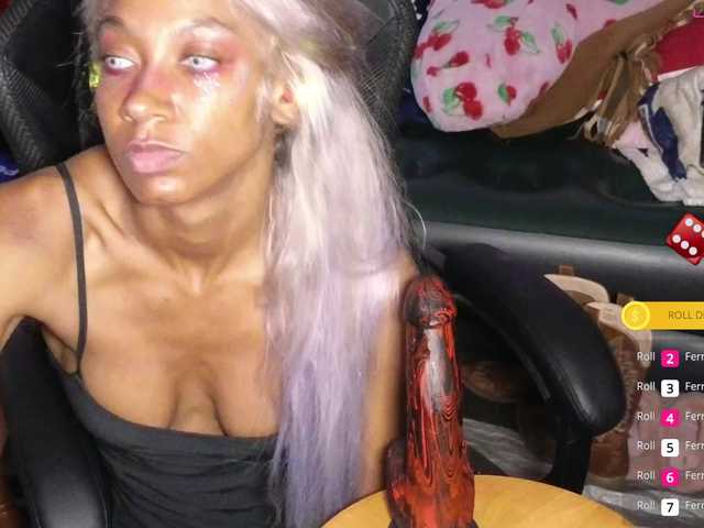 Mocha17 live cam on BongaCams