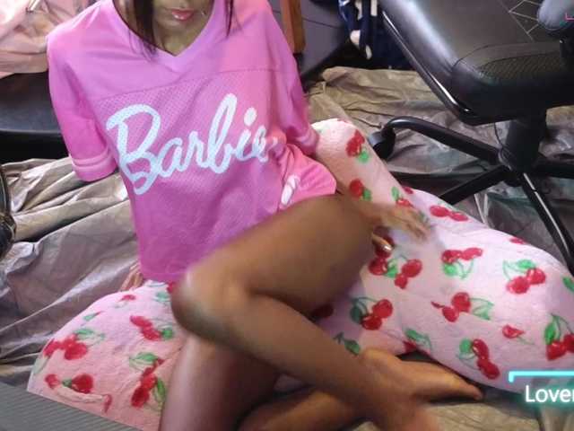 Mocha17 live cam on BongaCams