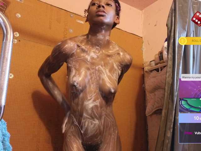 Mocha17 live cam on BongaCams