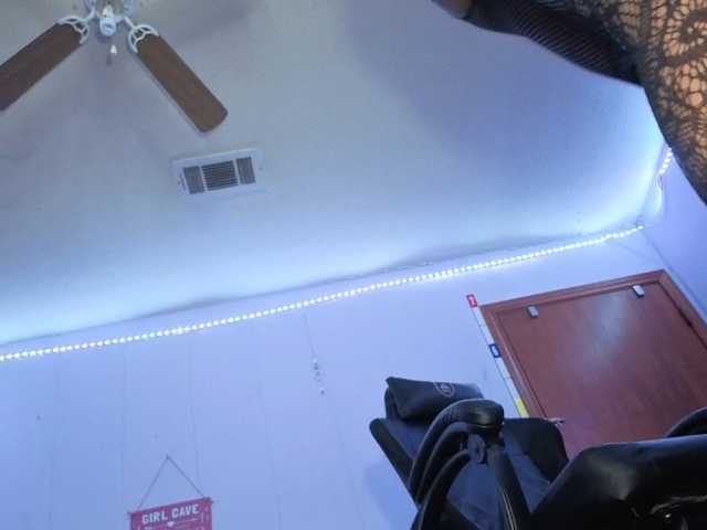 Mocha17 live cam on BongaCams