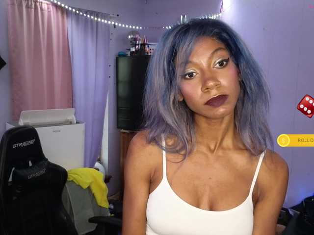 Mocha17 live cam on BongaCams