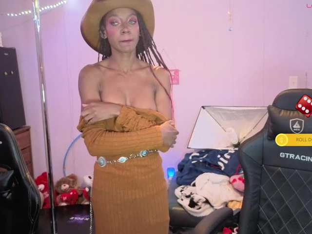 Mocha17 live cam on BongaCams