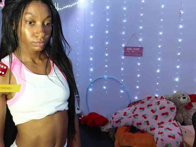 Mocha17 Live Webcam on BongaCams