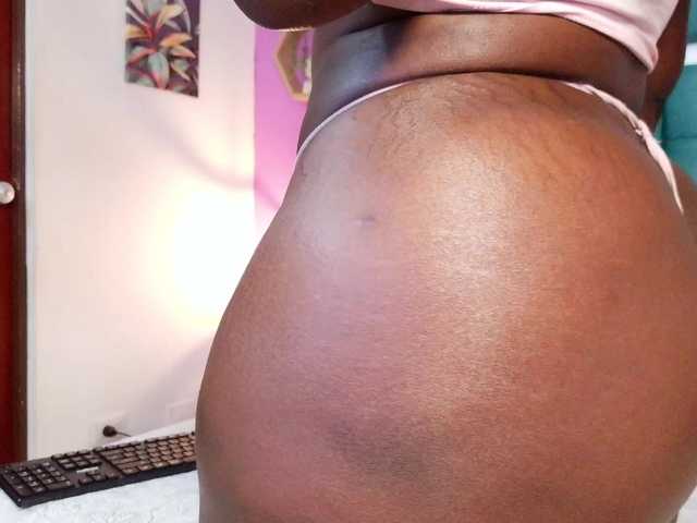 VALERYANDERSON live cam on BongaCams