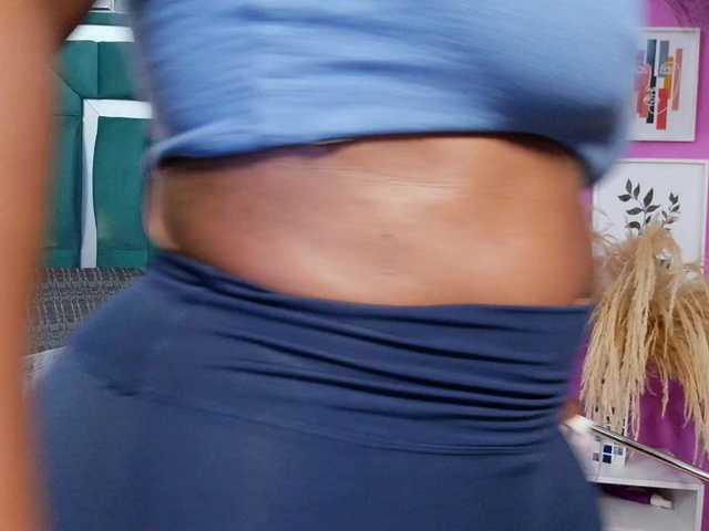 VALERYANDERSON live cam on BongaCams