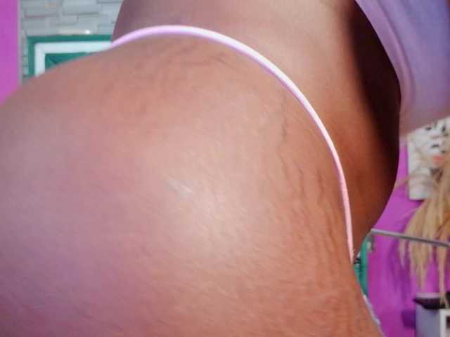 VALERY_ANDERSON live cam preview
