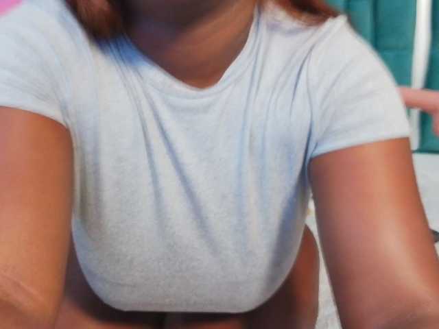 VALERYANDERSON, en directo ahora en BongaCams