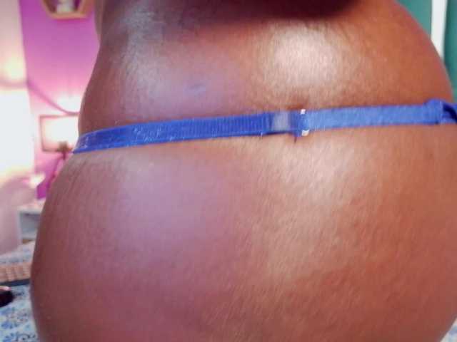 VALERYANDERSON live cam on BongaCams