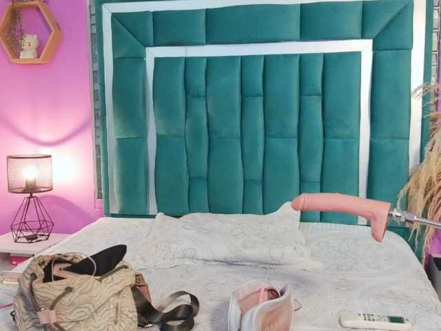 VALERY_ANDERSON live cam preview