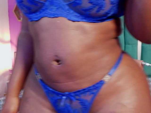VALERYANDERSON live cam on BongaCams
