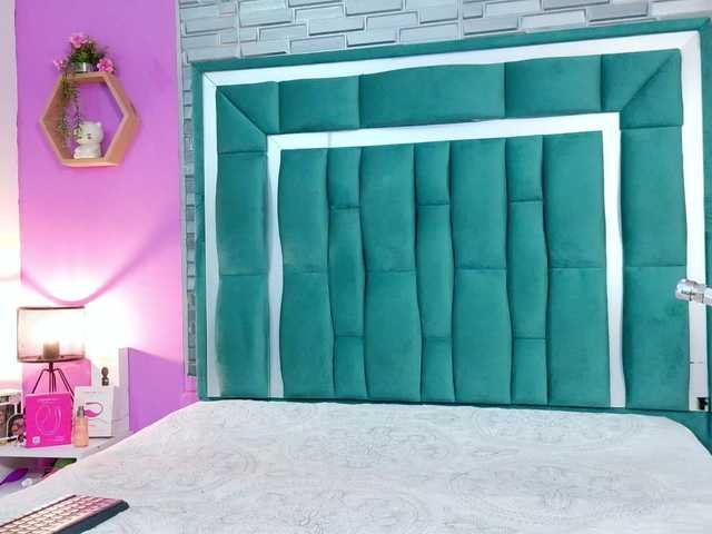 VALERYANDERSON live cam on BongaCams