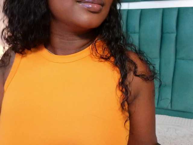VALERYANDERSON live cam on BongaCams