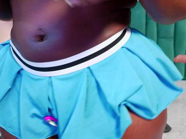 VALERYANDERSON live cam on BongaCams