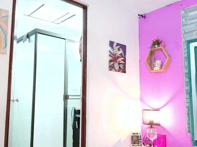 VALERYANDERSON live cam on BongaCams
