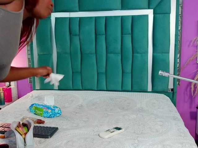 VALERYANDERSON live cam on BongaCams