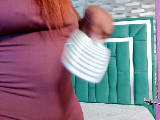 VALERYANDERSON live cam on BongaCams